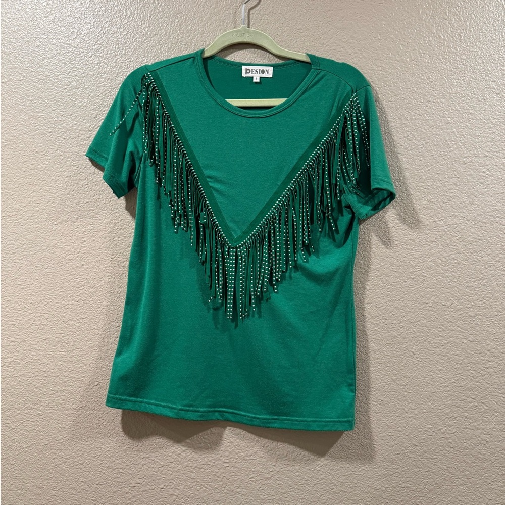 Green Fringe‎ T-Shirt by Pesion